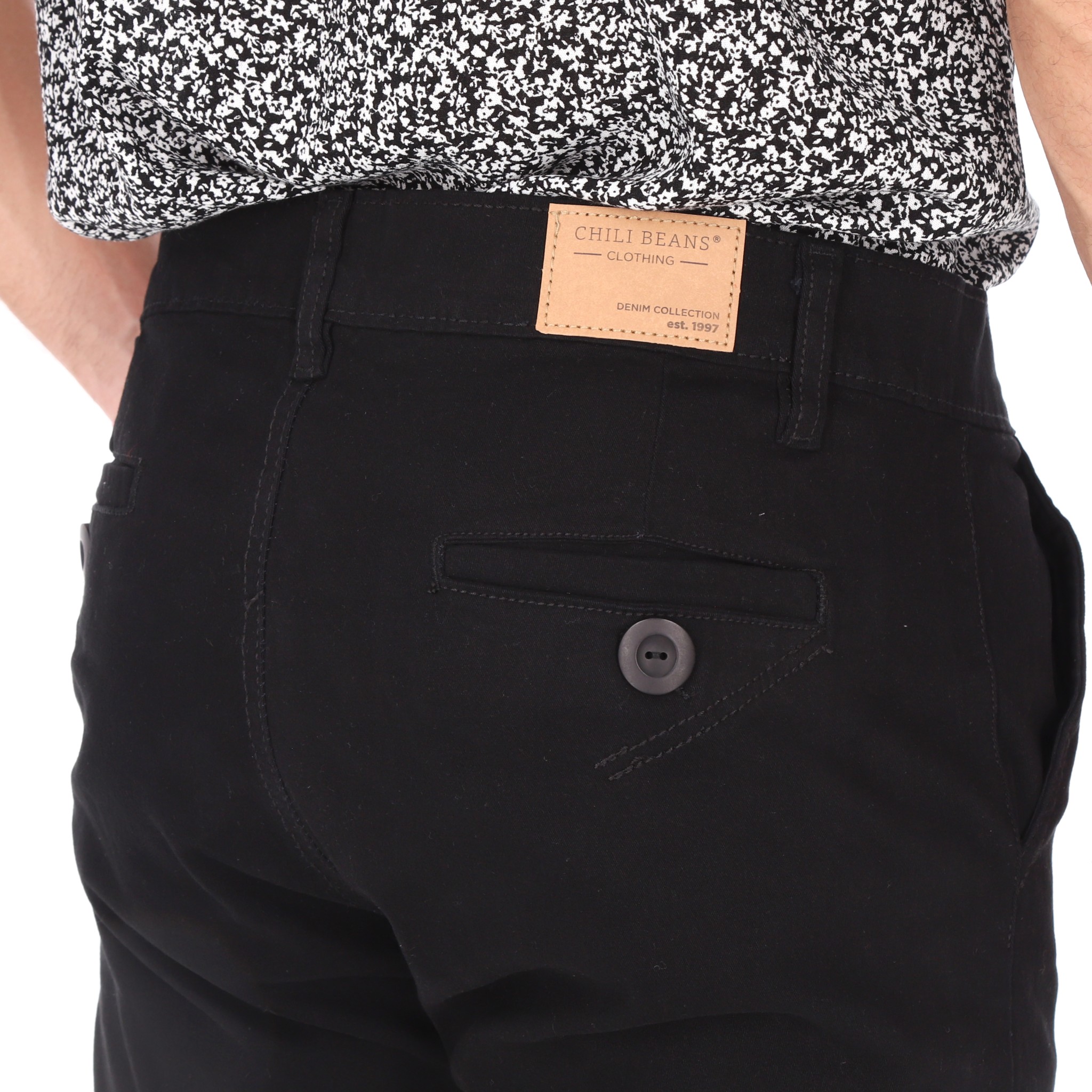 Jeans De Gabardina Color Negro Para Hombre CHB Chili Beans Clothing Co..