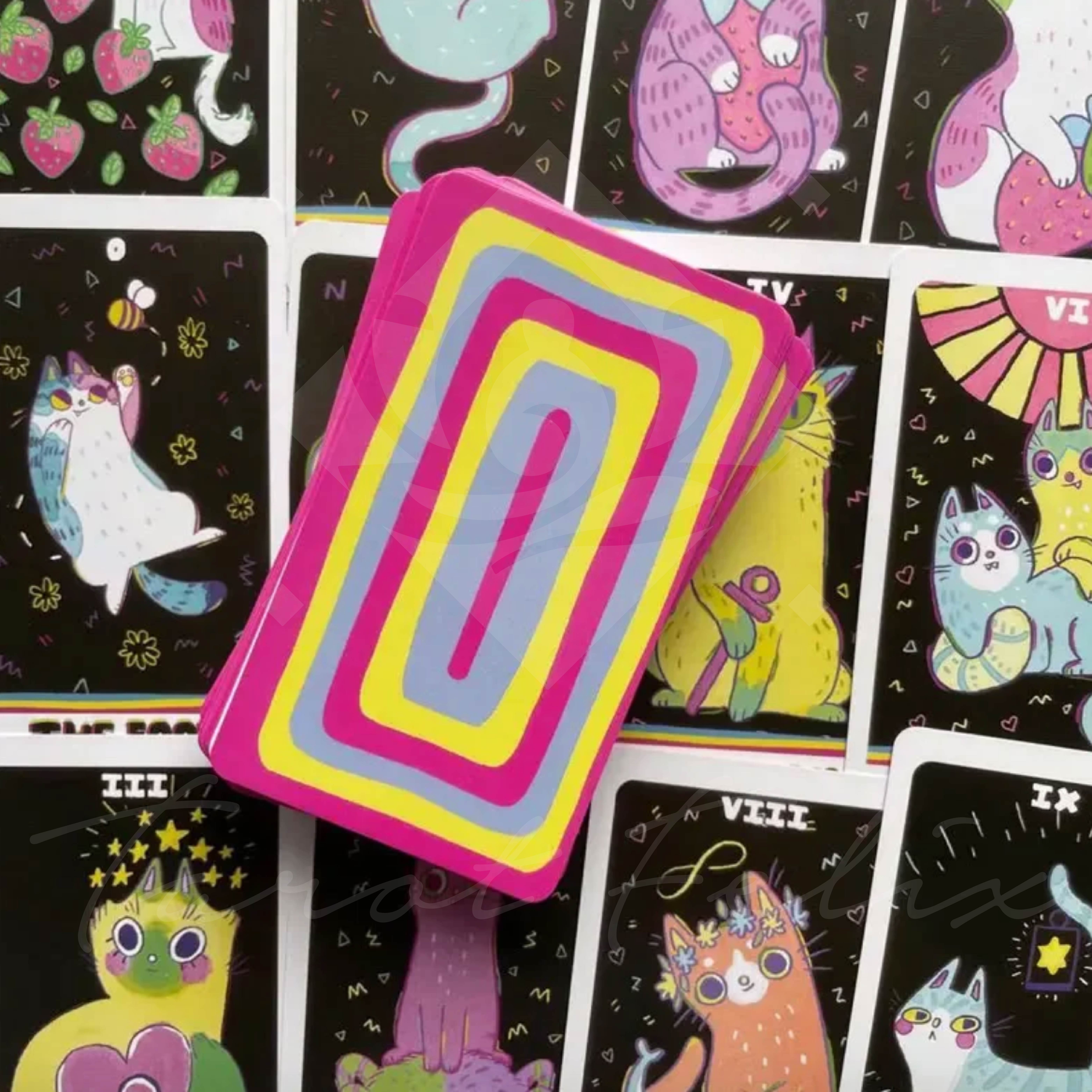 Tarot Gatos Raros Baraja Weird Cat Unico y Divertido.