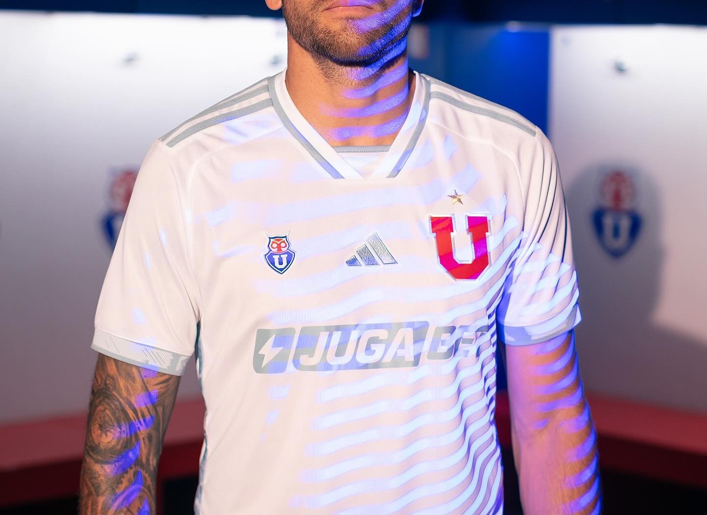 Nuevo! Jersey Universidad de Chile 2024/2025 Blanco Visitante Talla L.