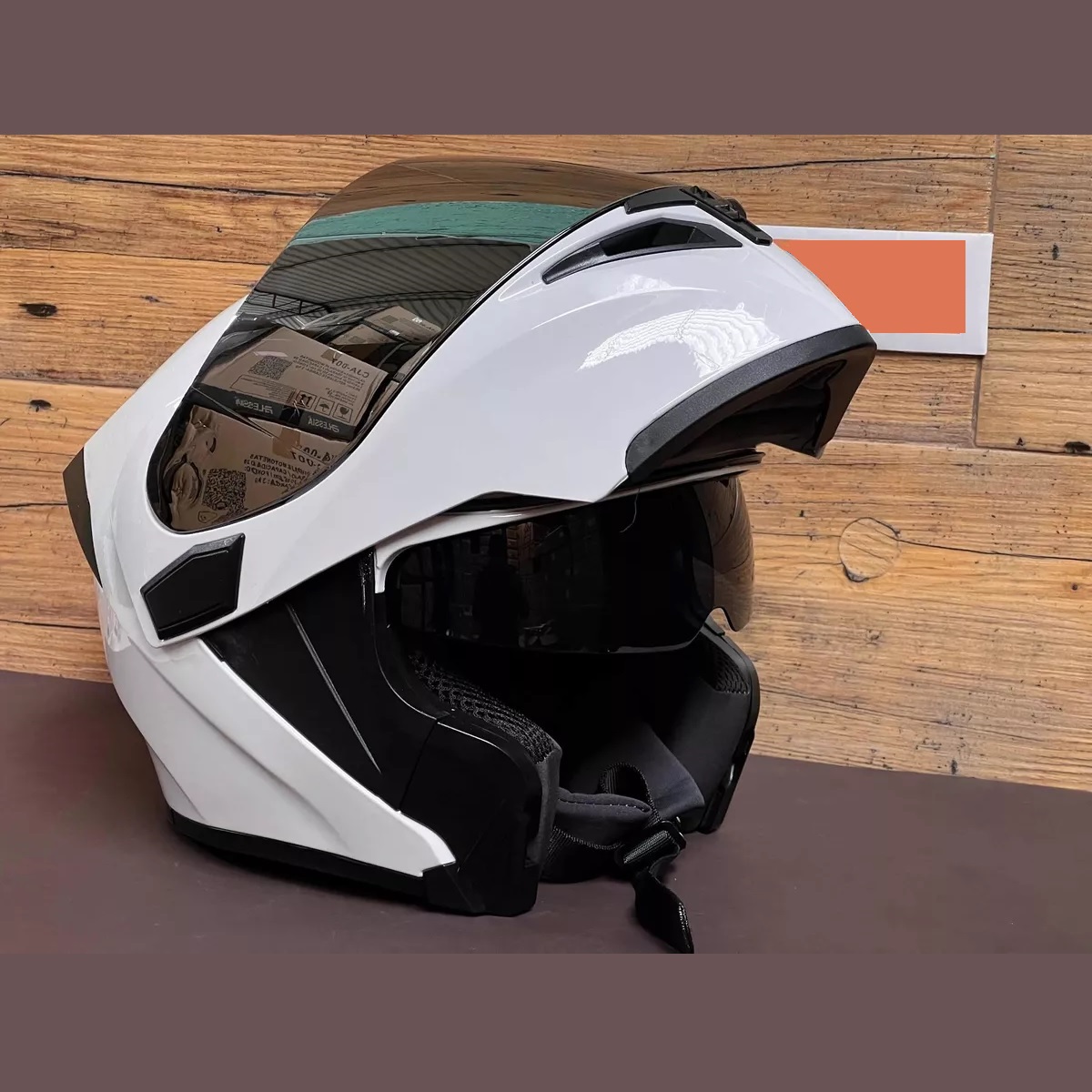 Casco Blanco Abatible Luz Led Mica Interna Certificado Ns Rs Talla XL.