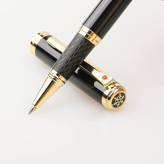 A Urhomefull Impresionante bolígrafo de lujo con ribete de oro de 24 quilates, punta de Suiza con recambios de tinta negra, juego de regalo perfecto para hombres y mujeres, juego de escritura elegante para negocios, negro brillante.