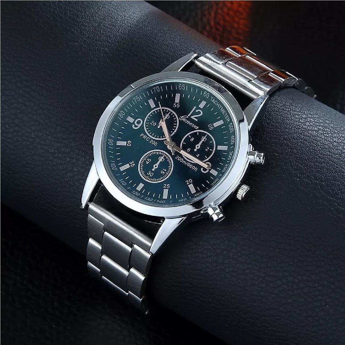 Moda Para Hombre Reloj Correa Metálica Fondo Negro.