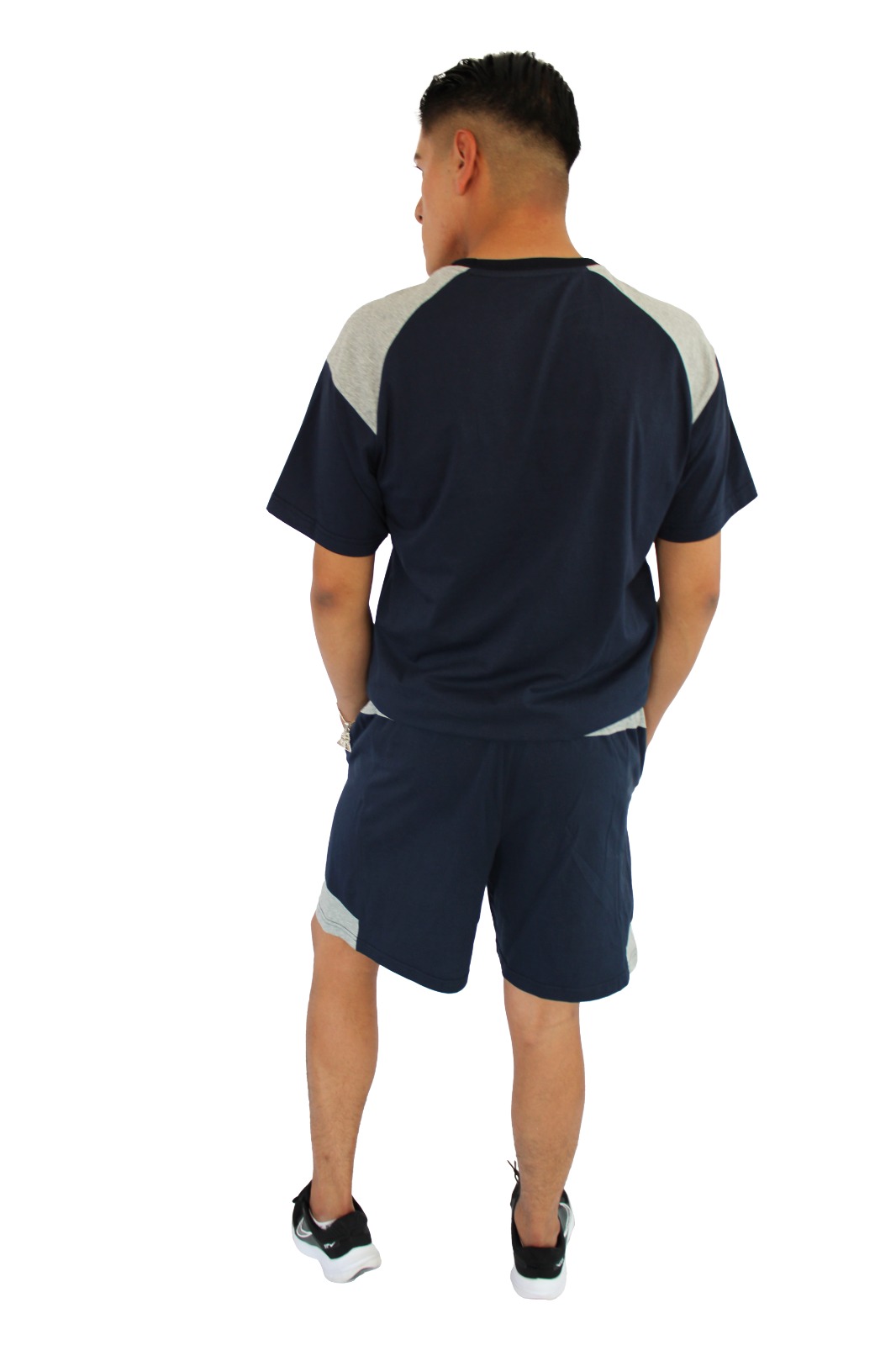 Playera para caballero color azul marino con cortes.