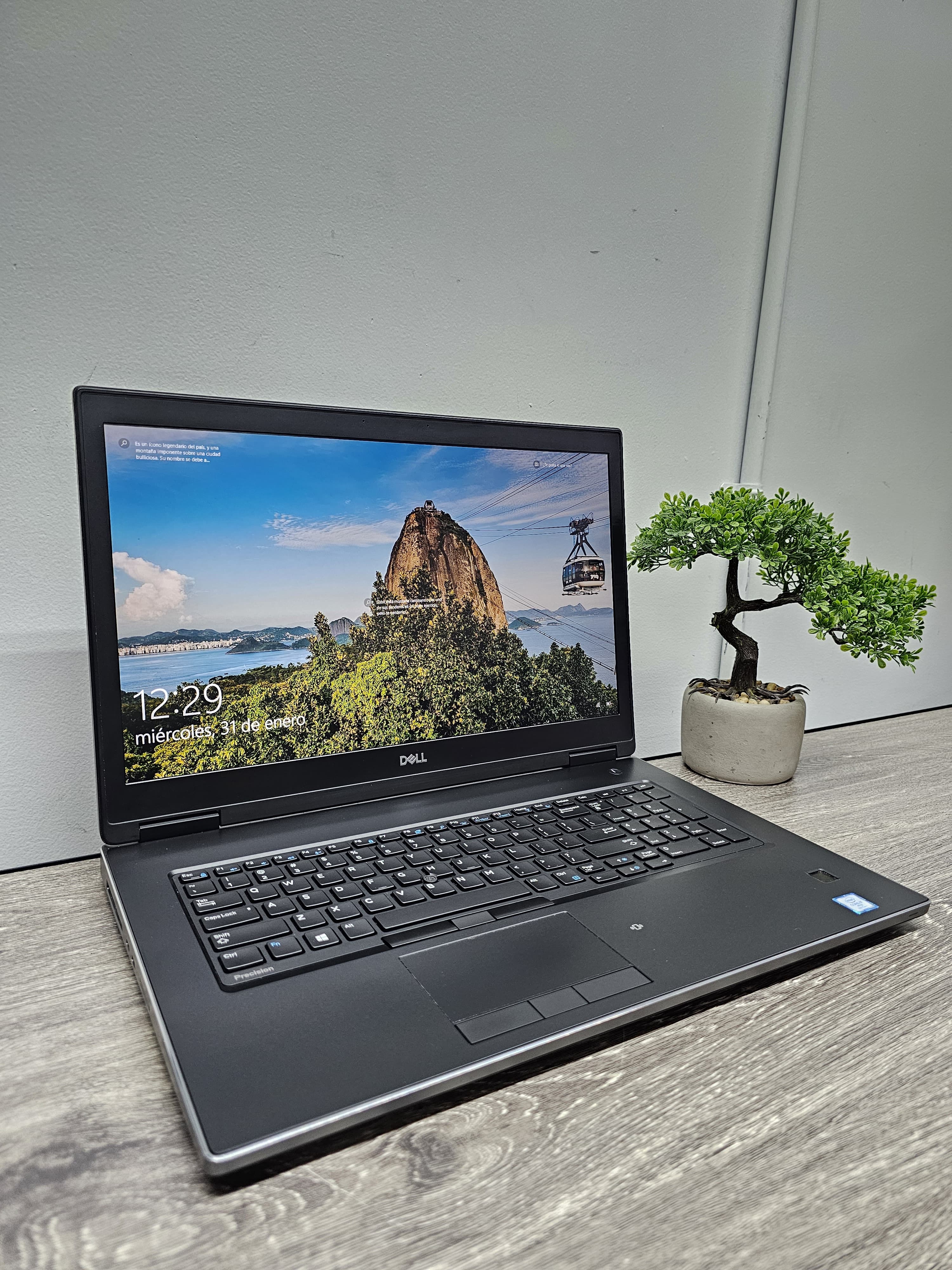 Laptop Dell Precisión Core I7 8va 64 Ram 980 Ssd 17 PuLG.
