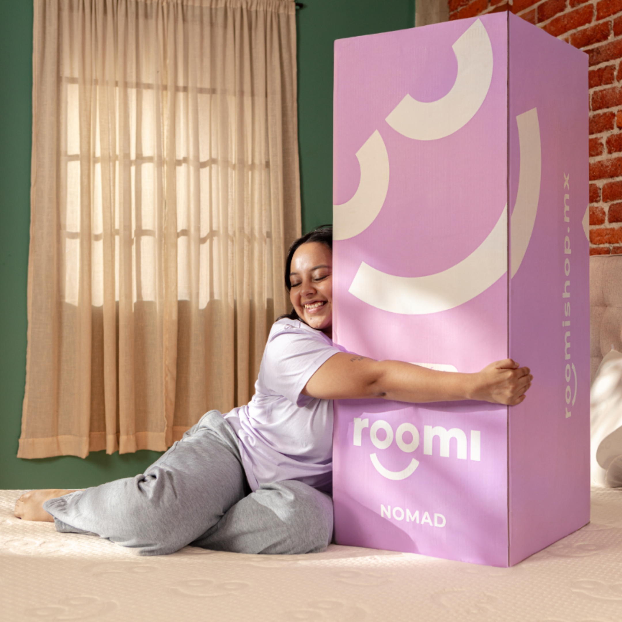 Colchón En Caja Matrimonial Roomi Nomad Confort Firme, Memory Foam.