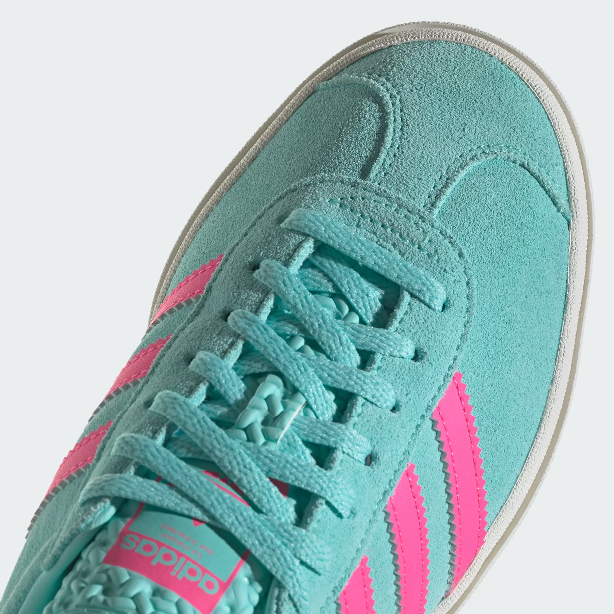 Tenis Adidas Gazelle Bold Plataforma Gamuza Mujer Original.
