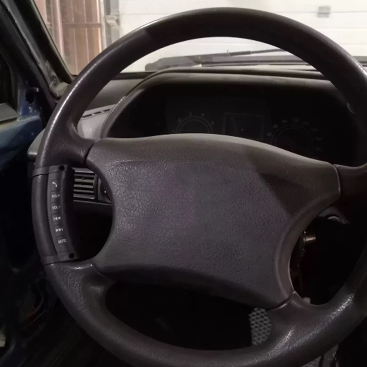 Control Remoto De Estéreo Para Volante De Auto 6 Botones.