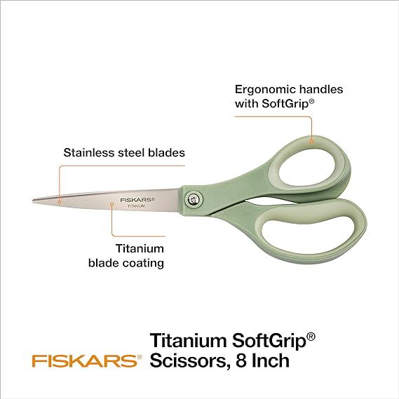 A Fiskars 20,32 cm Softgrip Titanio Tijeras.