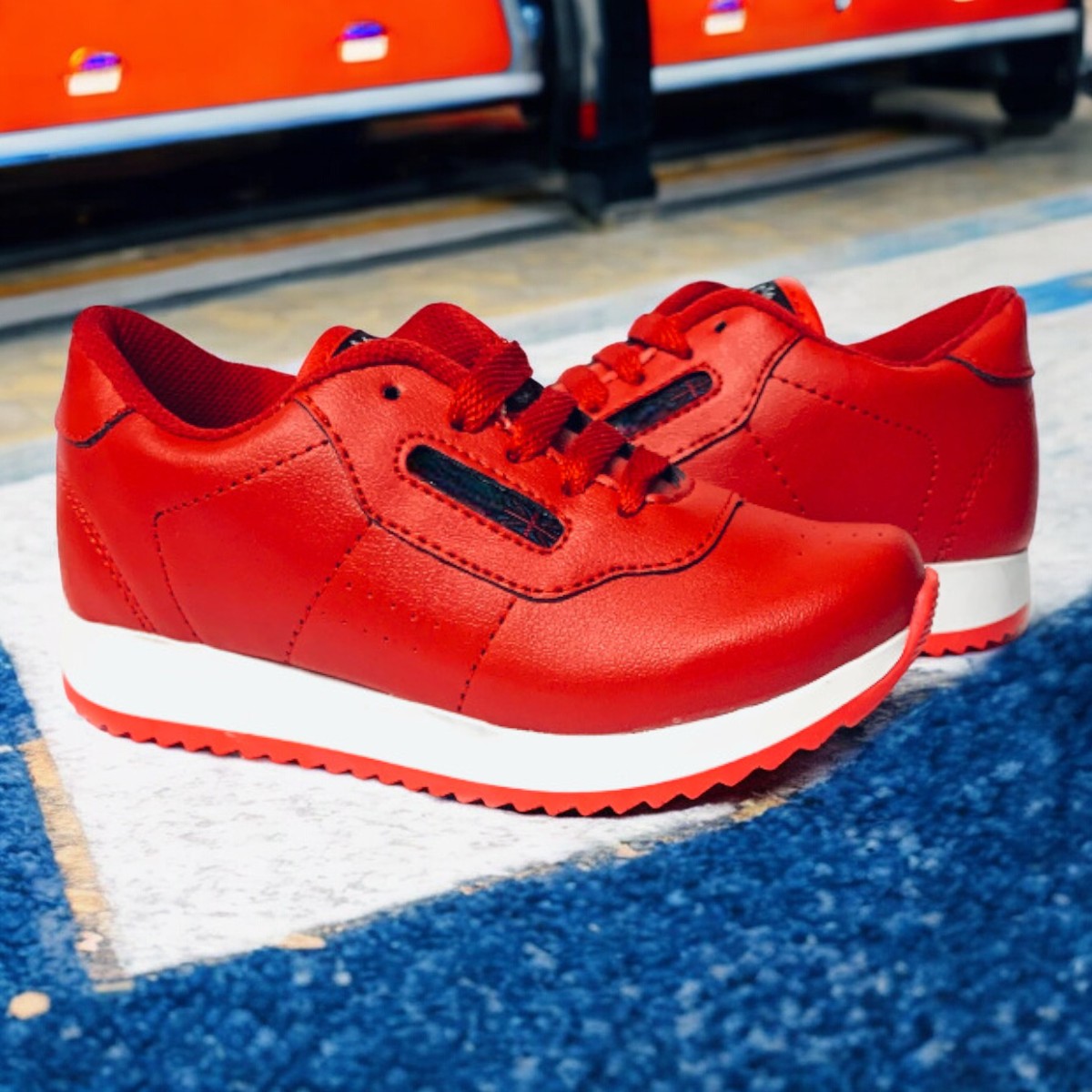 Tenis De Niño Rojo Urbano 18-21.
