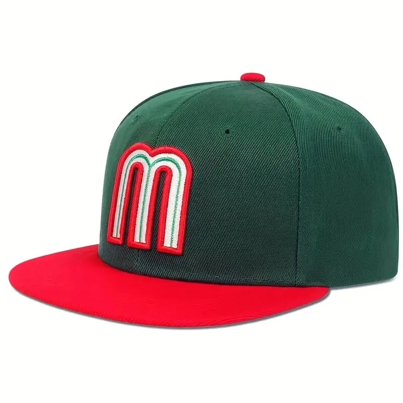 Gorra premium plana letra m verde.