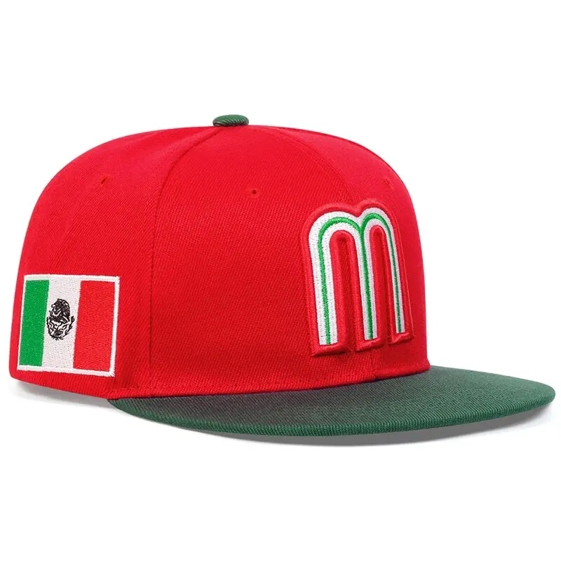 Gorra premium plana letra m verde.