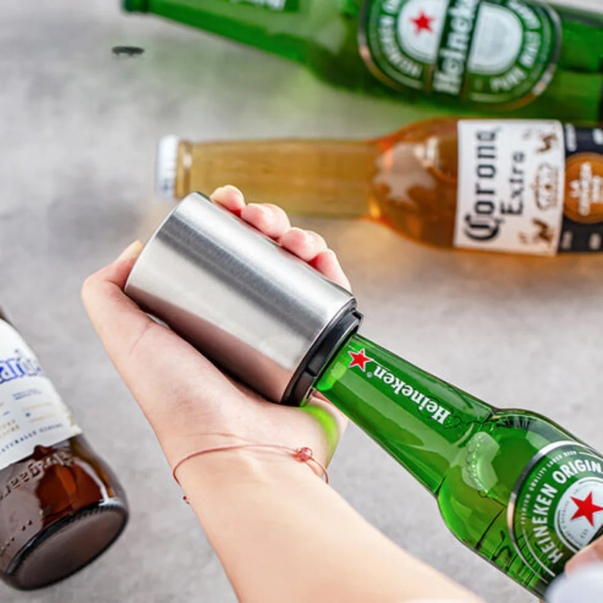 Destapador magnetico de botellas cerveza refresco