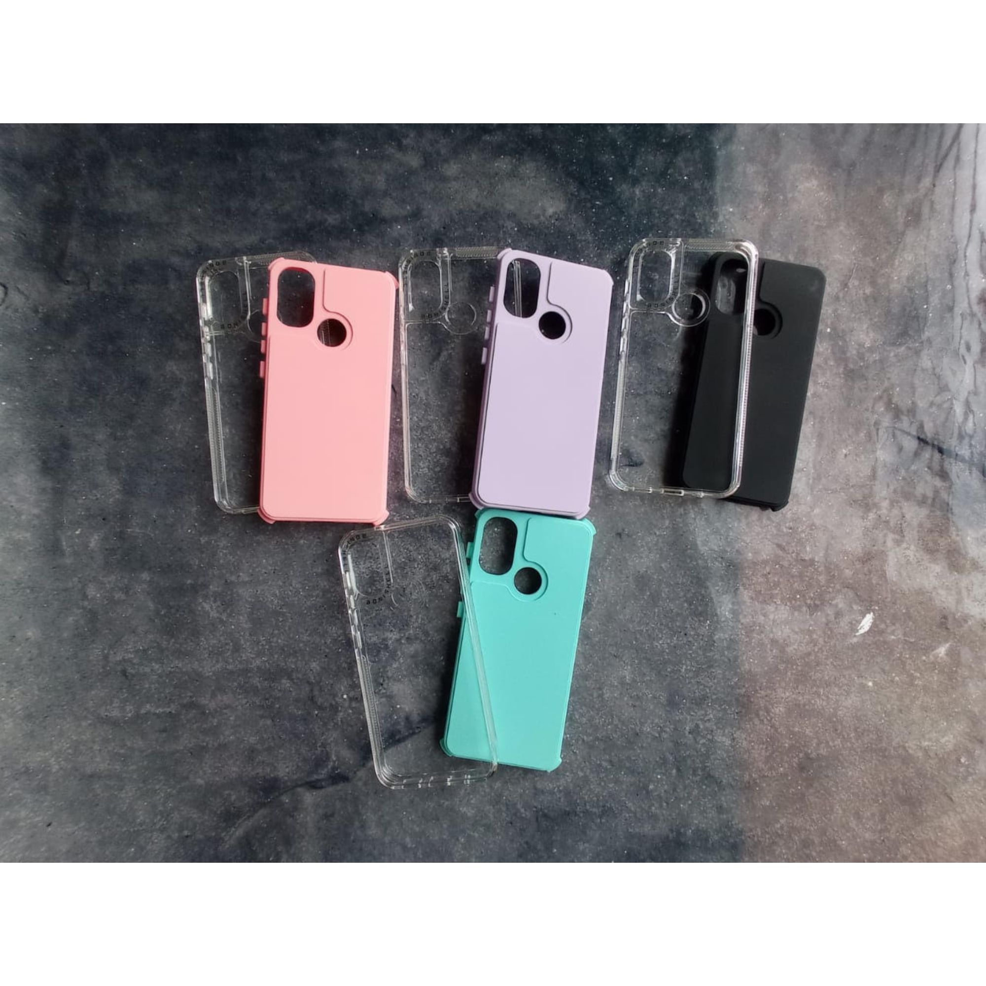 Funda Uso Rudo Rainbow Paint Negro Para iPhone 15 Pro Max