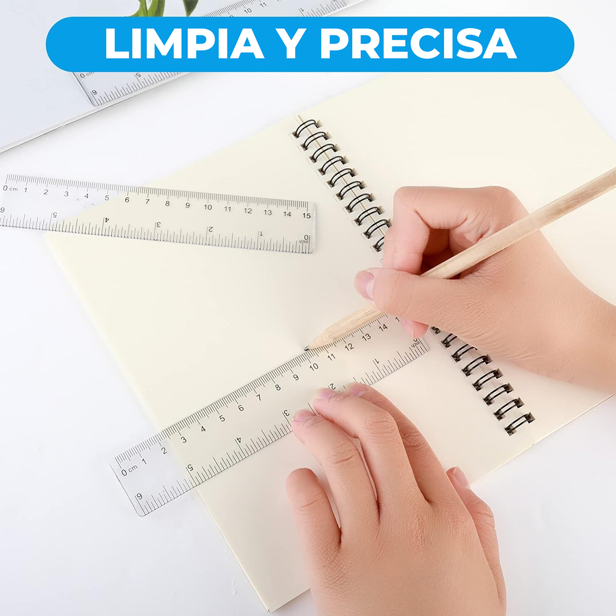Juego Geométrico plástico premium rígido, incluye 1 Regla de 15 cm, 2 Escuadras Y 1 Transportador.
