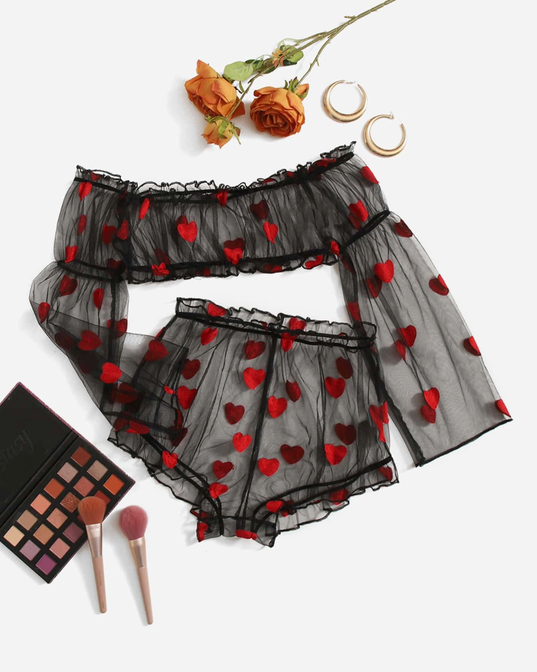 Pijama transparente de dos piezas con top y short con diseño de corazones para mujer