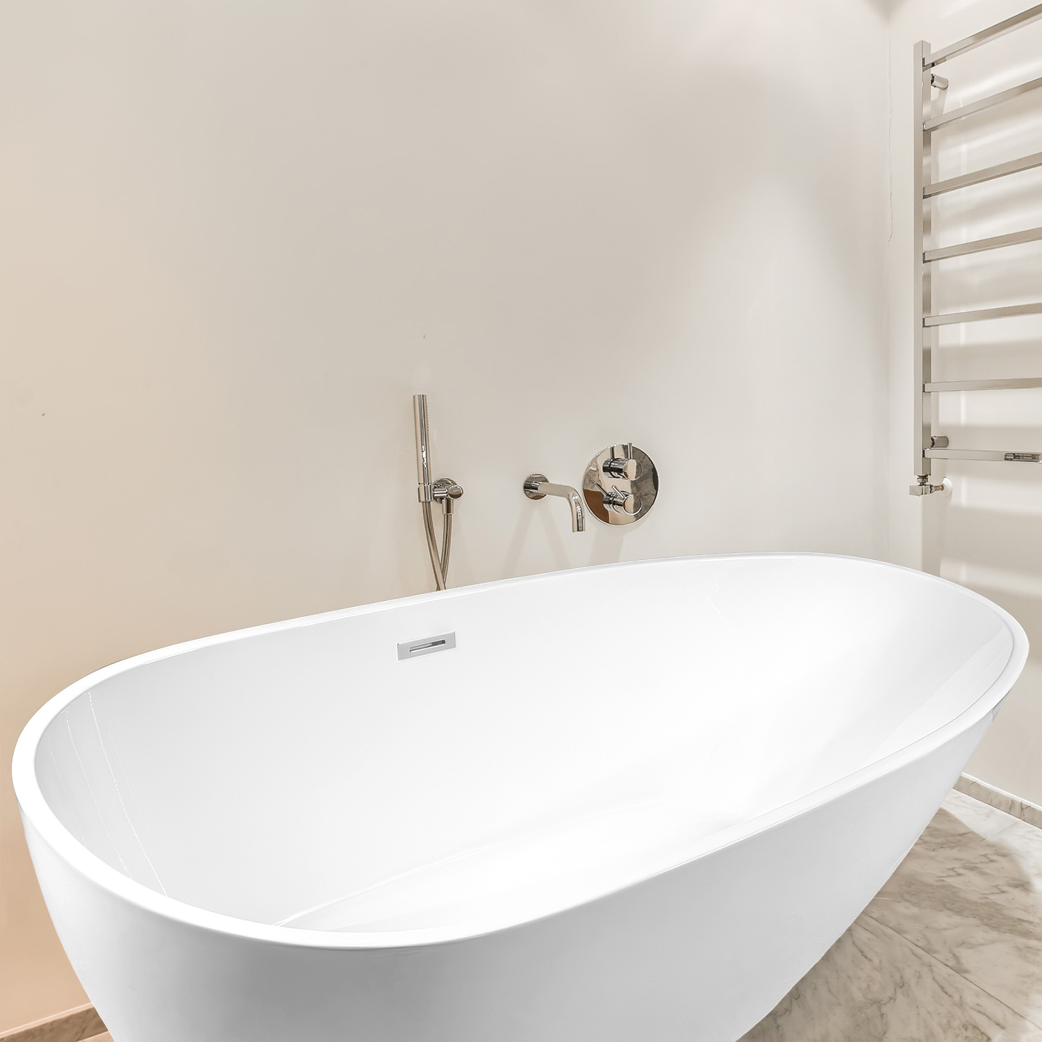 Tina Baño Bañera Fibra Vidrio Lujo Minimalista 283l 169x78