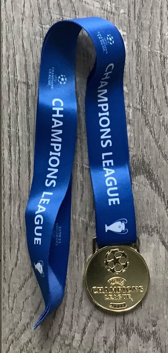 Nueva! Medalla Campeon 2024 UEFA Champions League Londres Dorada Gold Exclusiva