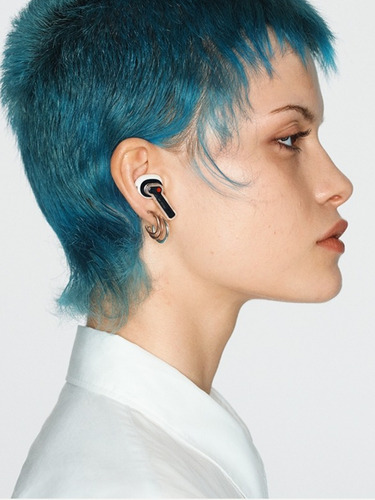 Auriculares in-ear gamer inalámbricos Nothing Ear (stick) blanco con luz LED