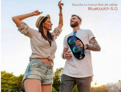 Bocina Portátil Bluetooth y luces + AUDIFONOS Aiwa combo AWS500BT