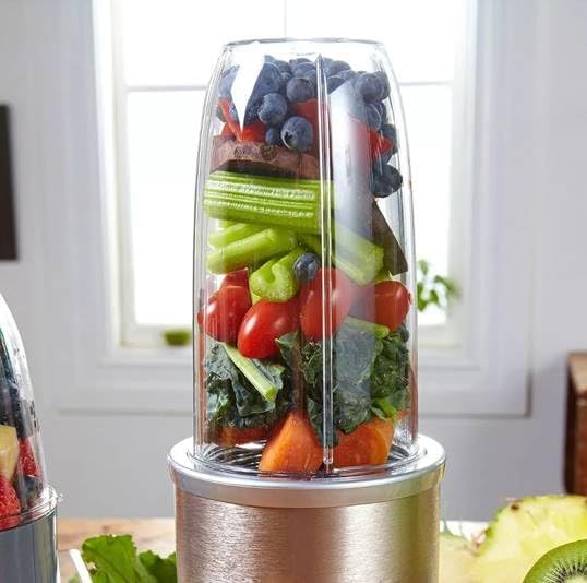 Licuadora nutribullet  900 W COLOR CHAMPAGNE reacondicionado (caja genérica)  