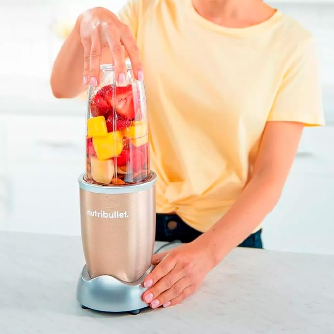 Licuadora nutribullet  900 W COLOR CHAMPAGNE reacondicionado (caja genérica)  
