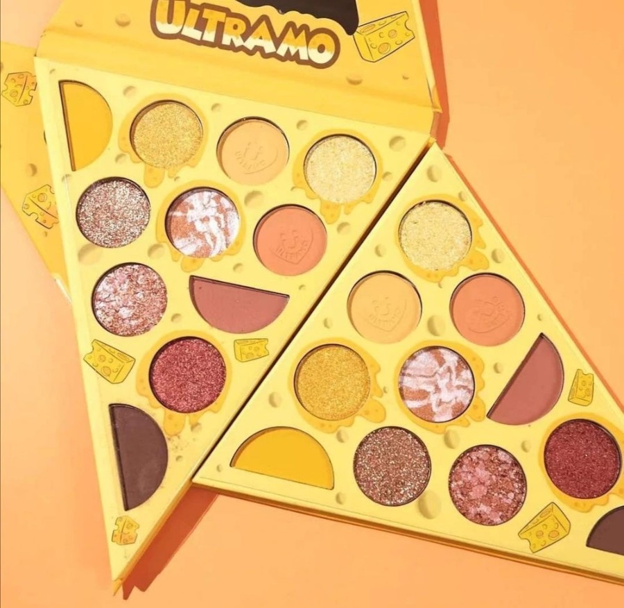 Kit Paleta Sombras Neutras Ultramo Y 10 Brochas De Maquillaje Kabuki