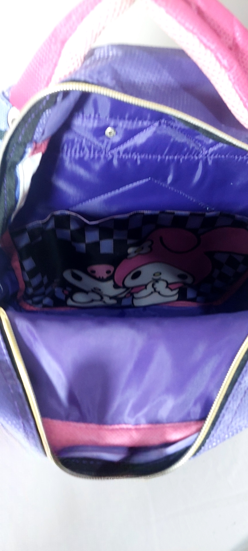 Mochila Escolar de Calidad Original Karumi de Hello Kitty Fuerte muy durable 