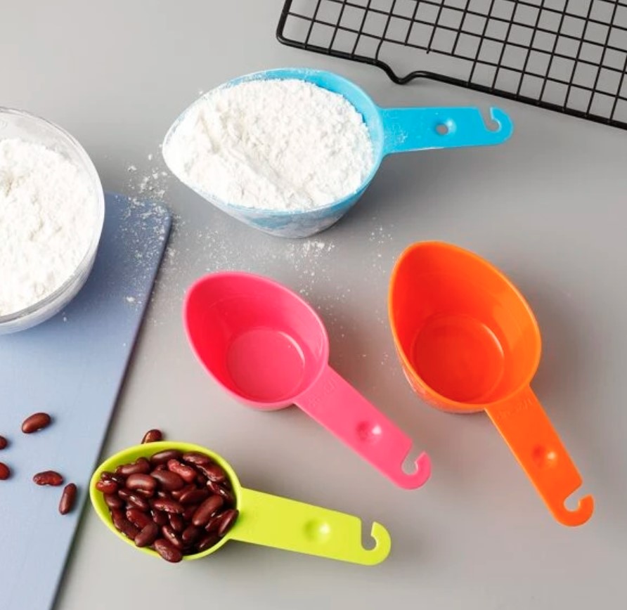  Set De 4 Contendores Herméticos De 1.9L Para Alimentos con Tazas Medidoras y Medidor de Espagueti 