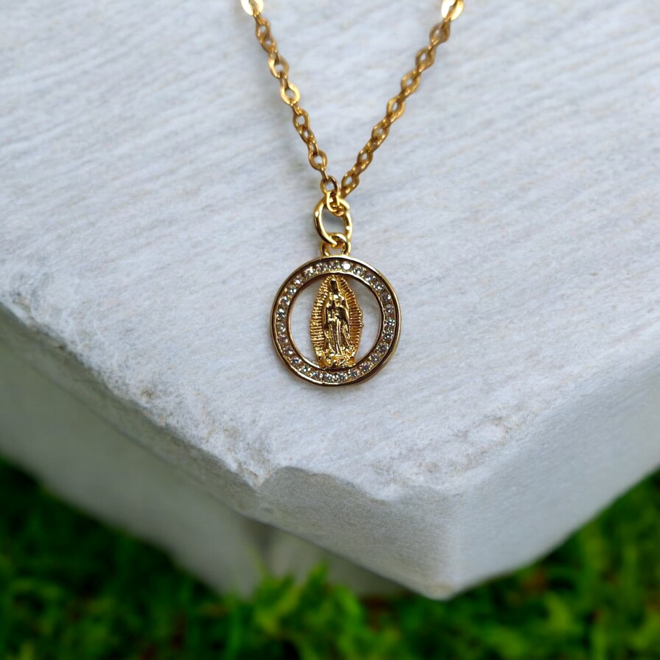 Medalla Virgen De Guadalupe Con Cadena Dorada, Chapa Oro 18k
