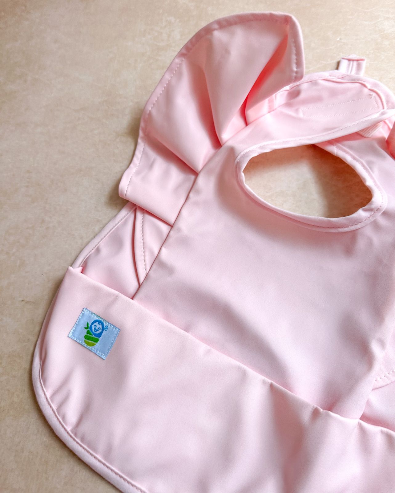 2 Baberos impermeables Babybamboo super resistente niña .