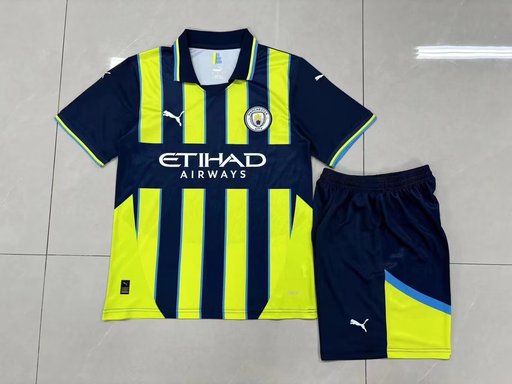 Nuevo! Jersey Manchester City 2024/2025 Tercero Verde Fosforecente Parche Premier Talla M