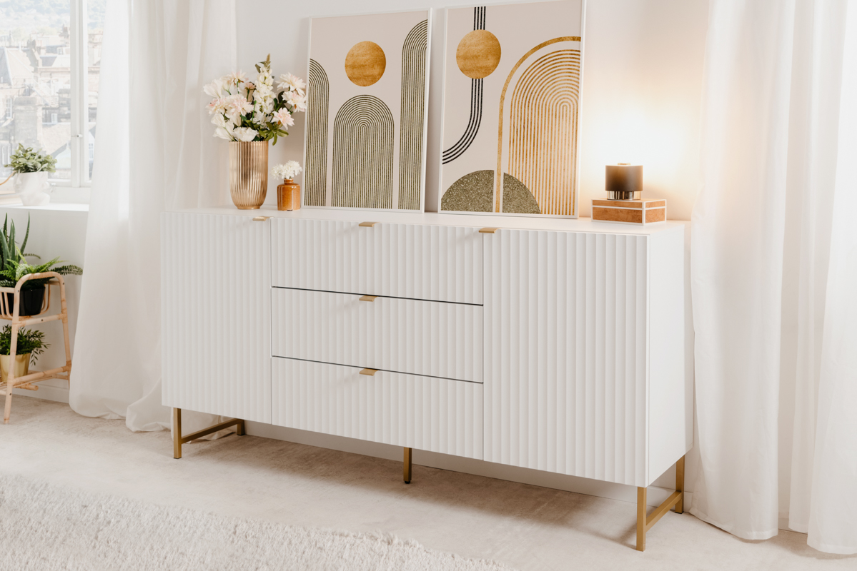 Credenza Blanca con 3 Cajones y 2 Puertas Hecha de Madera Industrial y Base de Metal
