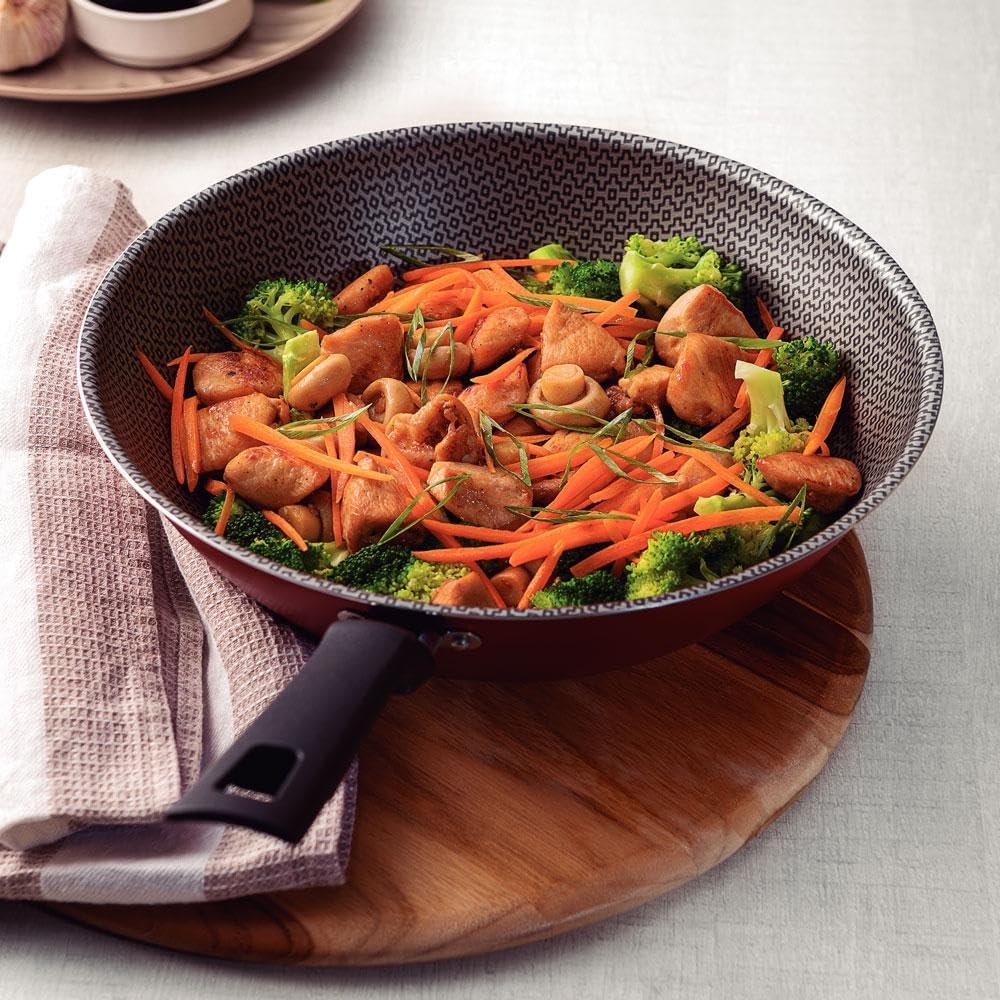 TRAMONTINA - Wok Loreto, Aluminio Antiadherente, con Tapa de Aluminio, Mango Antitérmico, para Uso Diario, Alta Durabilidad, Color Rojo, Tamaño de 28 cm y 3,6 L