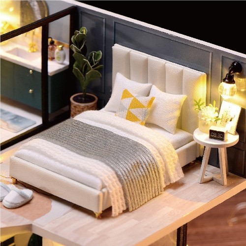 casita de muñeca madera miniatura con muebles música led 24.5x20cm color Agua
