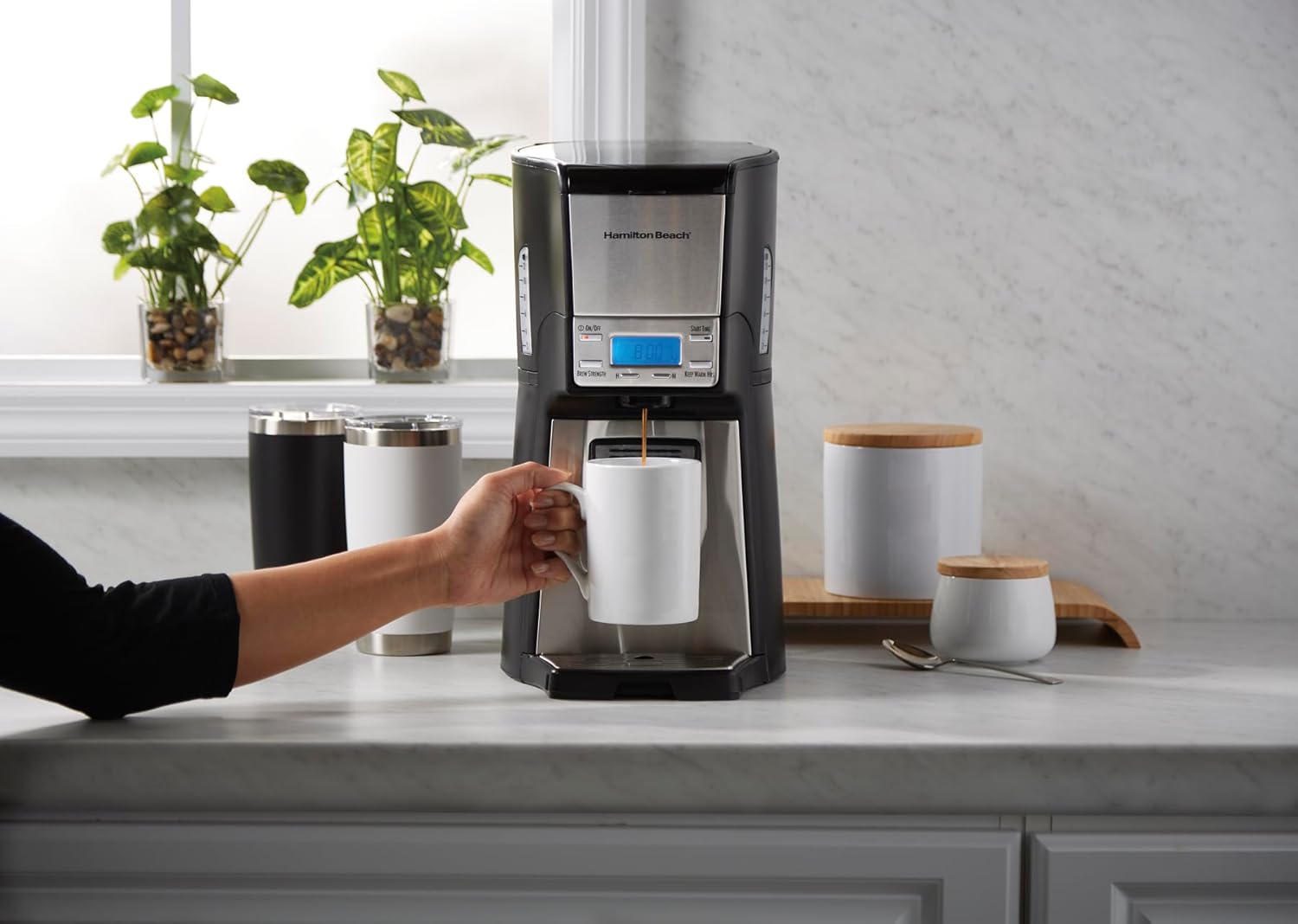 Hamilton Beach 48465 Brewstation - Cafetera Programable, Dispensador a Una Mano, Plata y Negro, 12 Tazas
