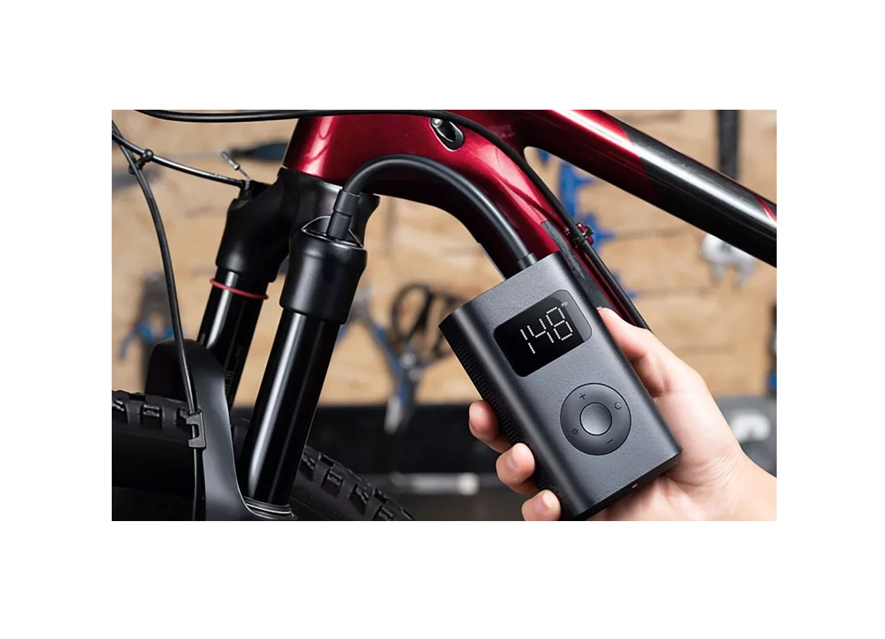 Compresor de Aire Portátil Xiaomi Para Llantas Coche, Bicicletas, Balones, Color Negro