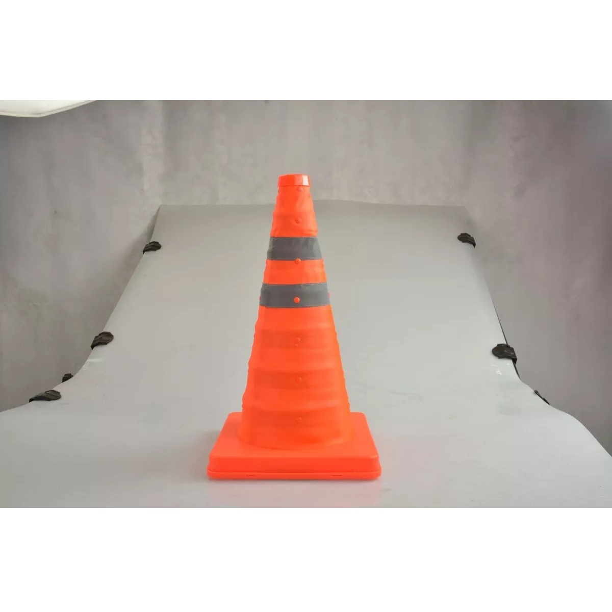 Cono De Transito Seguridad Reflejante Vial Plegable 70 Cm
