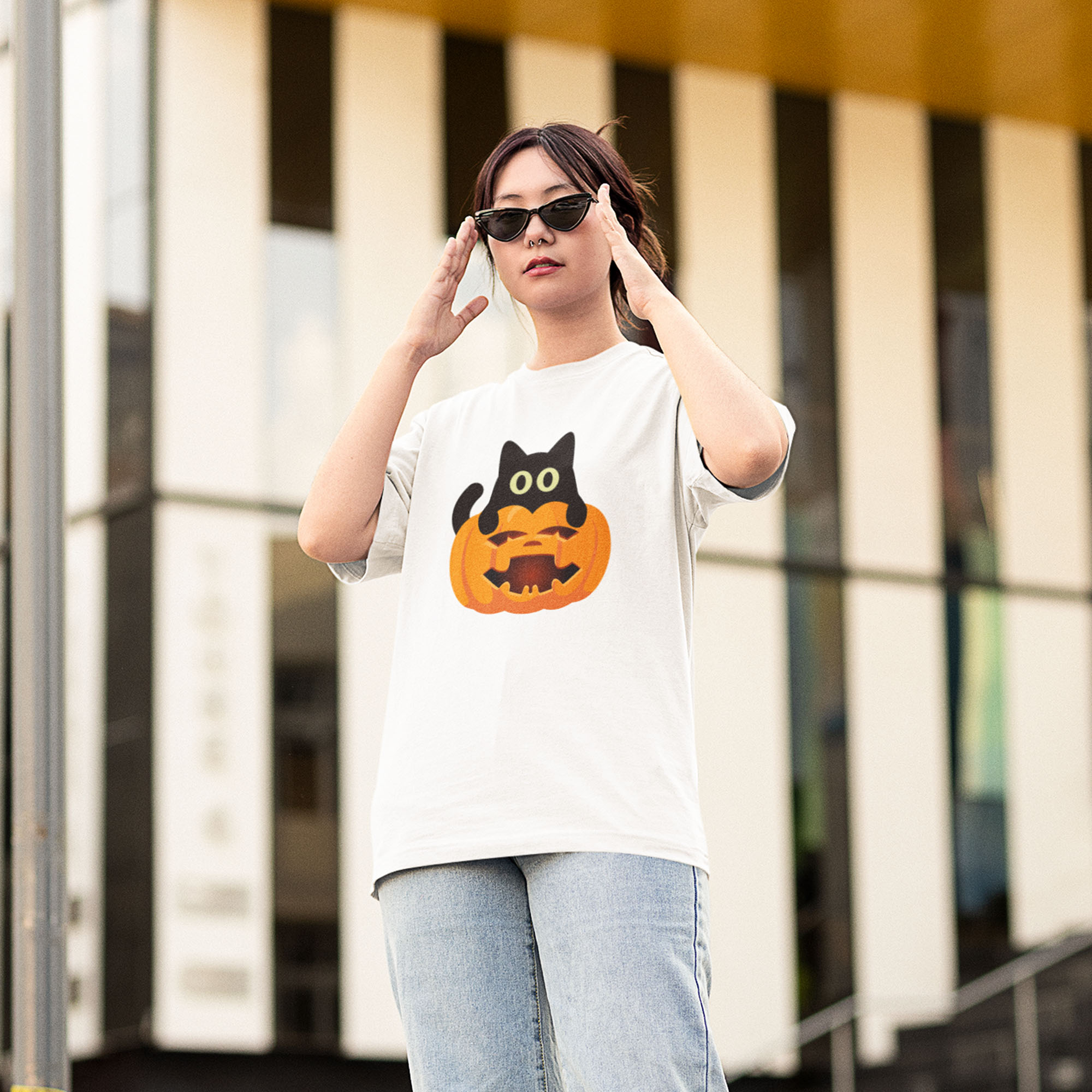 Playera Oversize de Manga Corta Unisex con Diseño de Gato Caalabaza Blanca Cómoda y de Alta Calidad