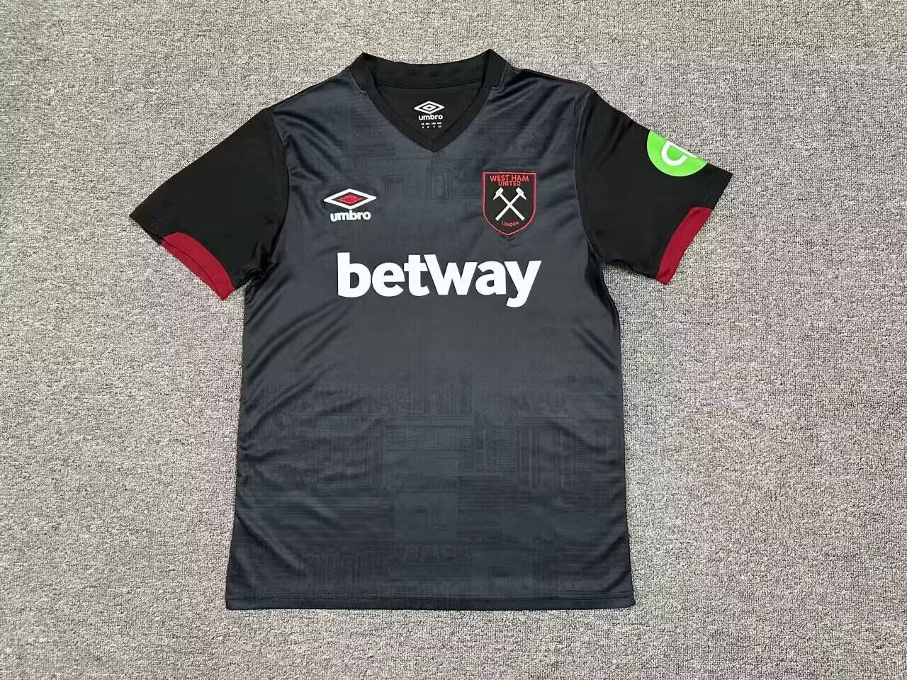 Nuevo! Jersey Westham United 2024/2025 Tercero Negro Parche Premier Talla L