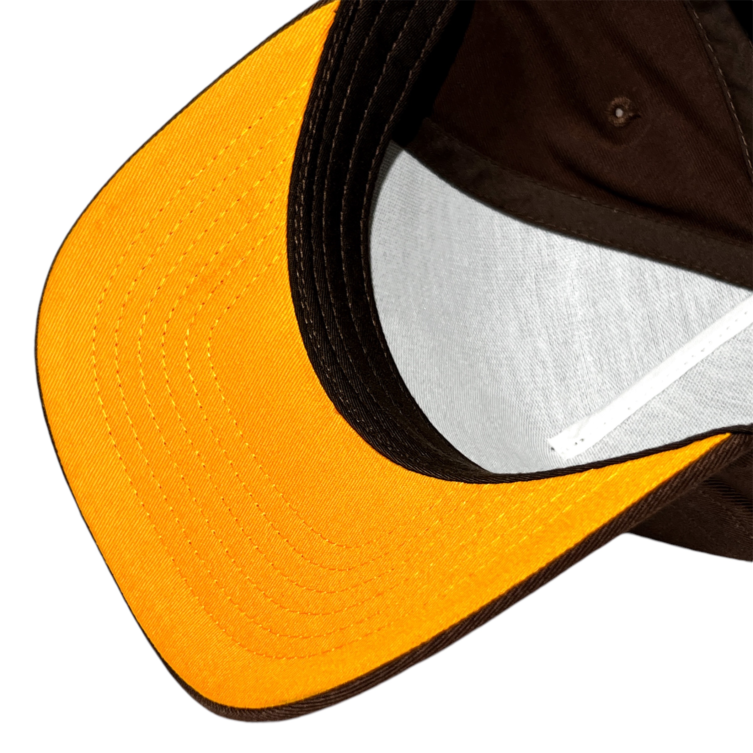 VAGO Style BALLENITA Gorra Unica Artesanal Café Ajustable con Visera Curva con Amarillo Bajo Visera