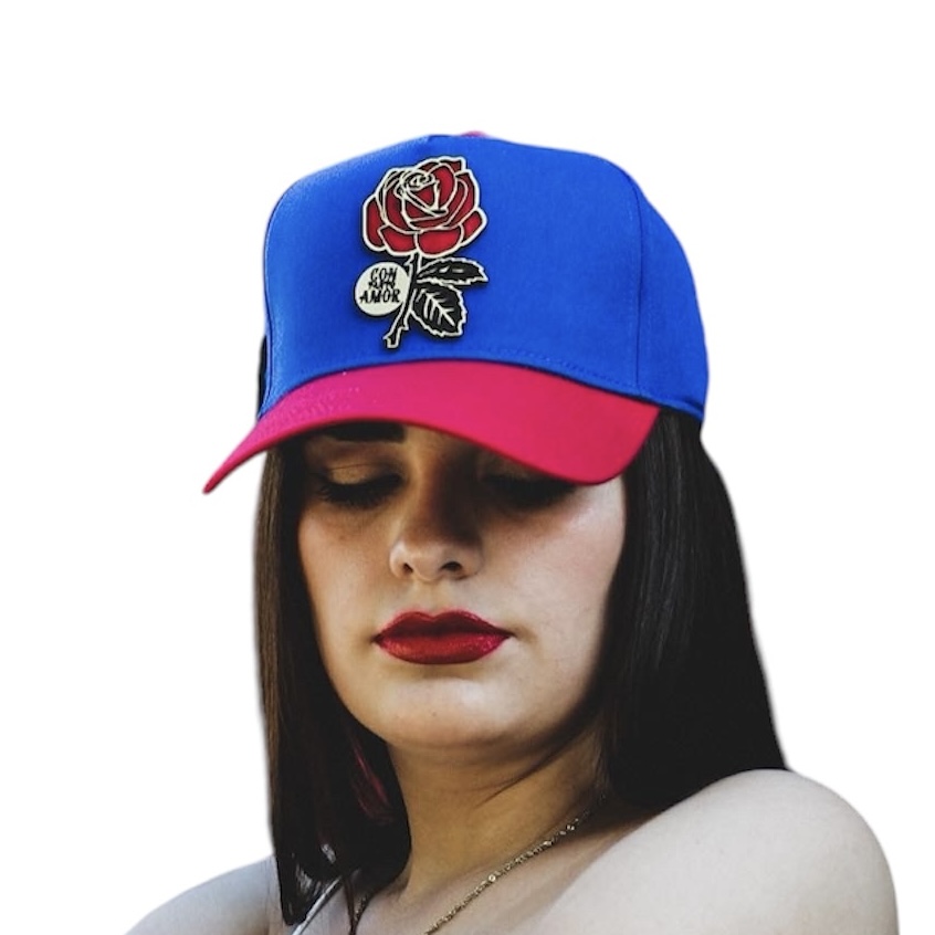 VAGO Style COMO LA FLOR Gold Gorra Unica Artesanal Azul Rey Ajustable con Visera Curva Roja