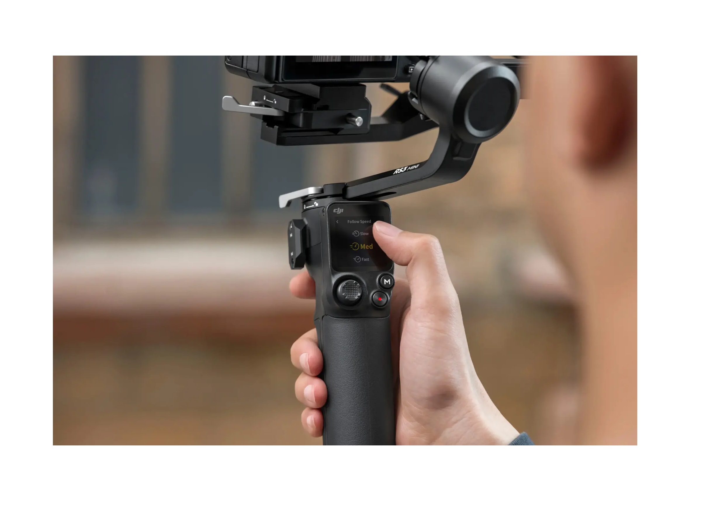 Estabilizador de Cardán de 3 Ejes Para Cámaras Marca DJI Modelo: Ronin RS 3 MINI, Color Negro