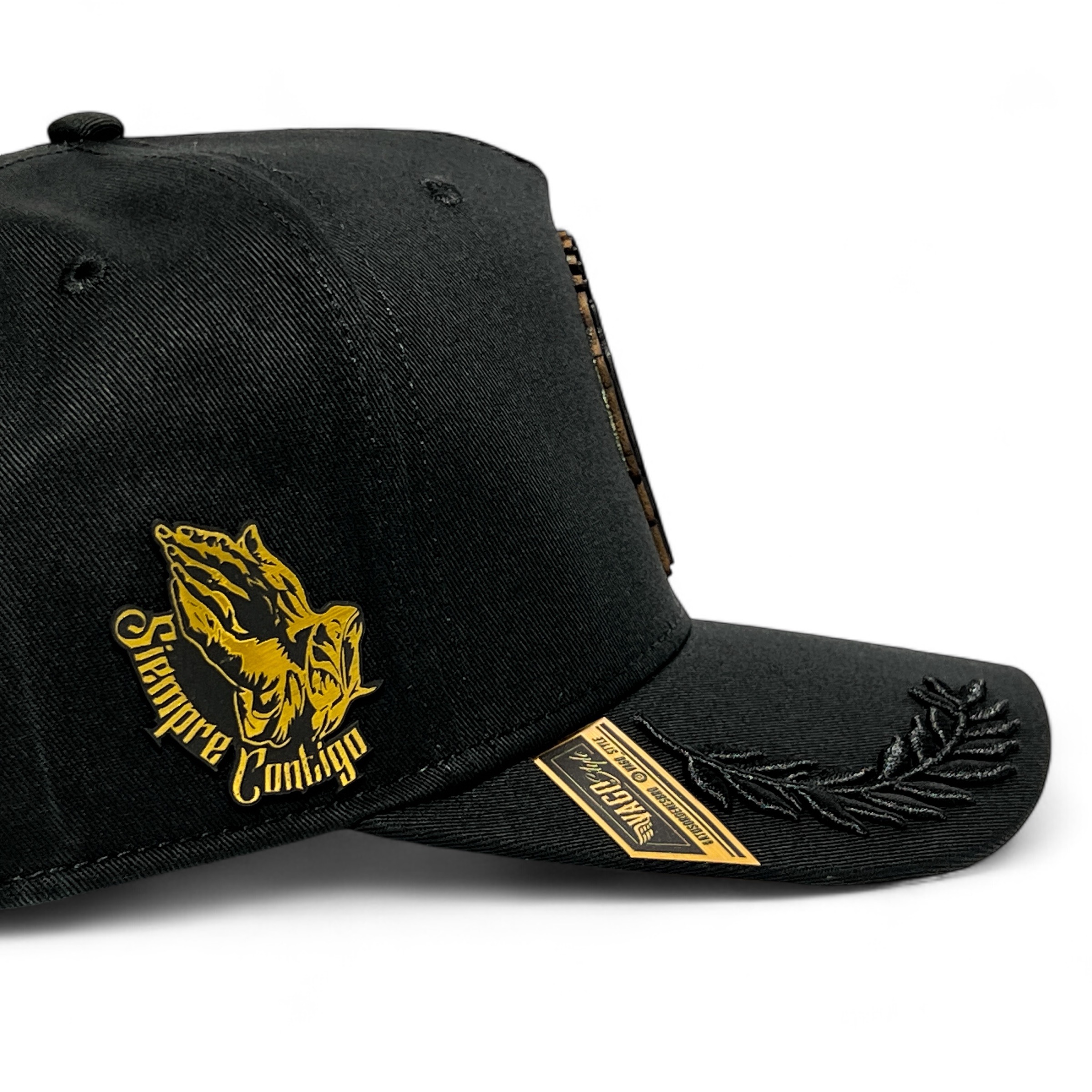 VAGO Style SAN JUDAS Gorra Unica Artesanal Negra Ajustable con Visera Curva con Laureles Negros