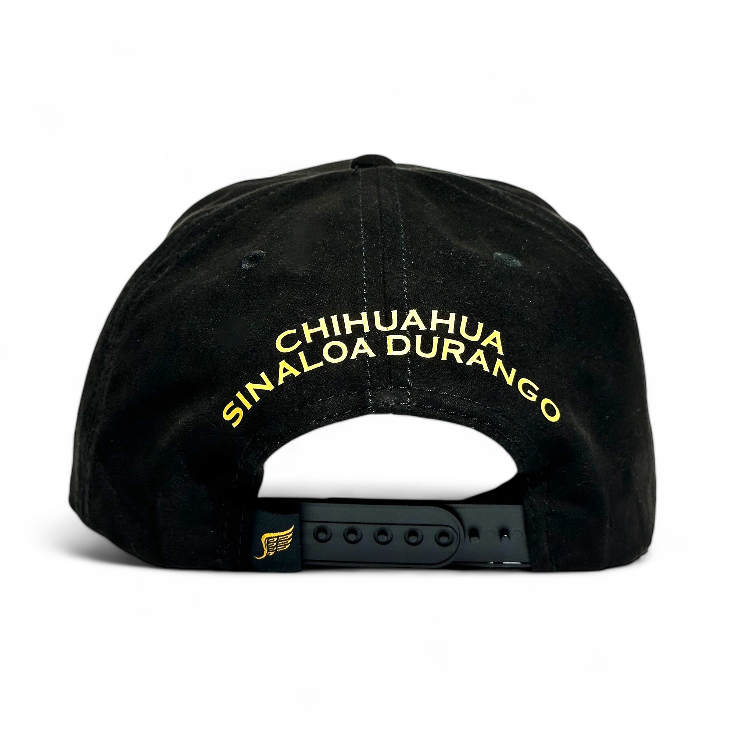 VAGO Style TRIANGULO DORADO Gorra Unica Artesanal Negra de Gamuza Ajustable con Visera Curva