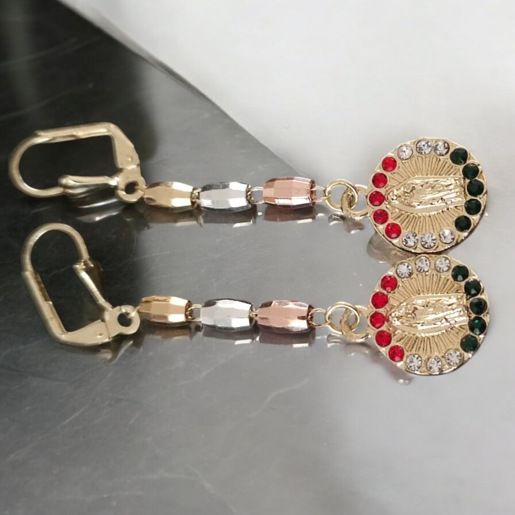 Aretes largos Virgen de Guadalupe, rosario aretes, oro laminado 18 kilates