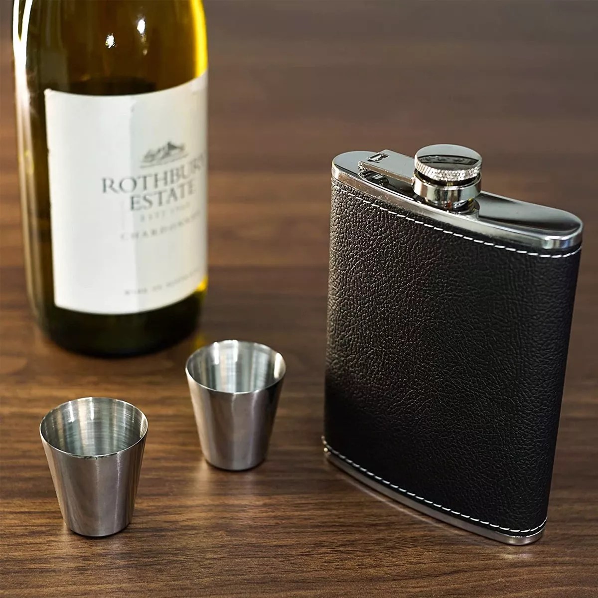 Licorera Y Ánfora De Bolsillo De 8oz Con Copas De Vino 236ml Color funda piel