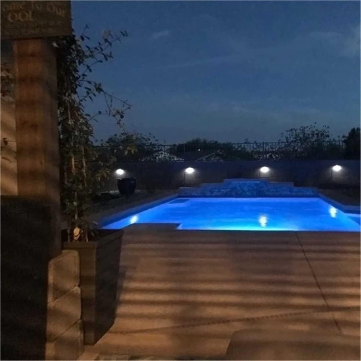 Lamparas Focos De Pared Exterior 6 led Blanco Frío/calie 2 pzs Negro-Luz blanca