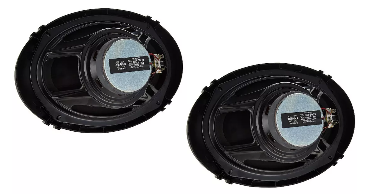 Par de altavoces Sony Xplod Triaxial 6x9 XS-GTF6939 420 W, color negro
