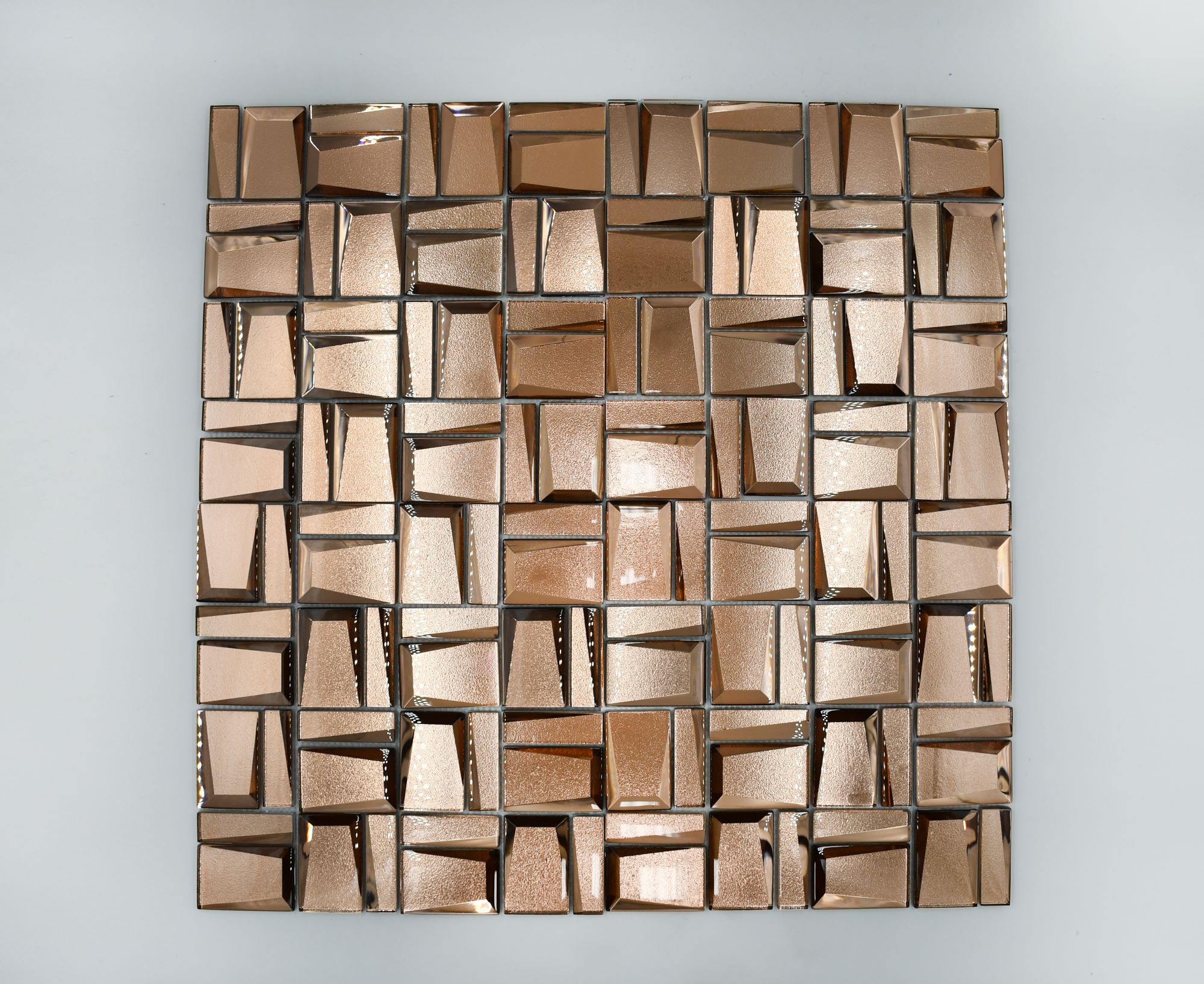 Malla o Mosaico Decorativo de vidrio ELE, medida 30 x 30 cms. (base por altura). Diseño en tonos cobrizos. Caja de 5 piezas.