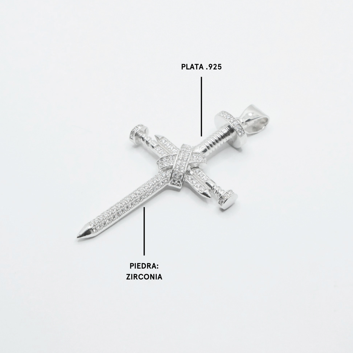 Cruz de plata .925 hombre de clavos y piedra zirconia.